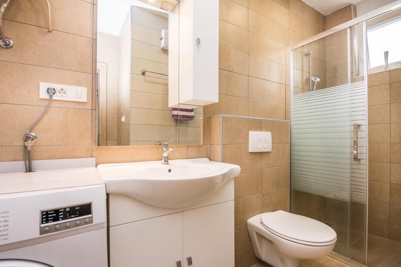 Zilip Apartments วีร์ ภายนอก รูปภาพ
